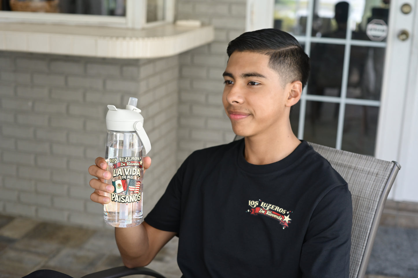 "La Vida De Mis Paisanos" Flip straw water bottle